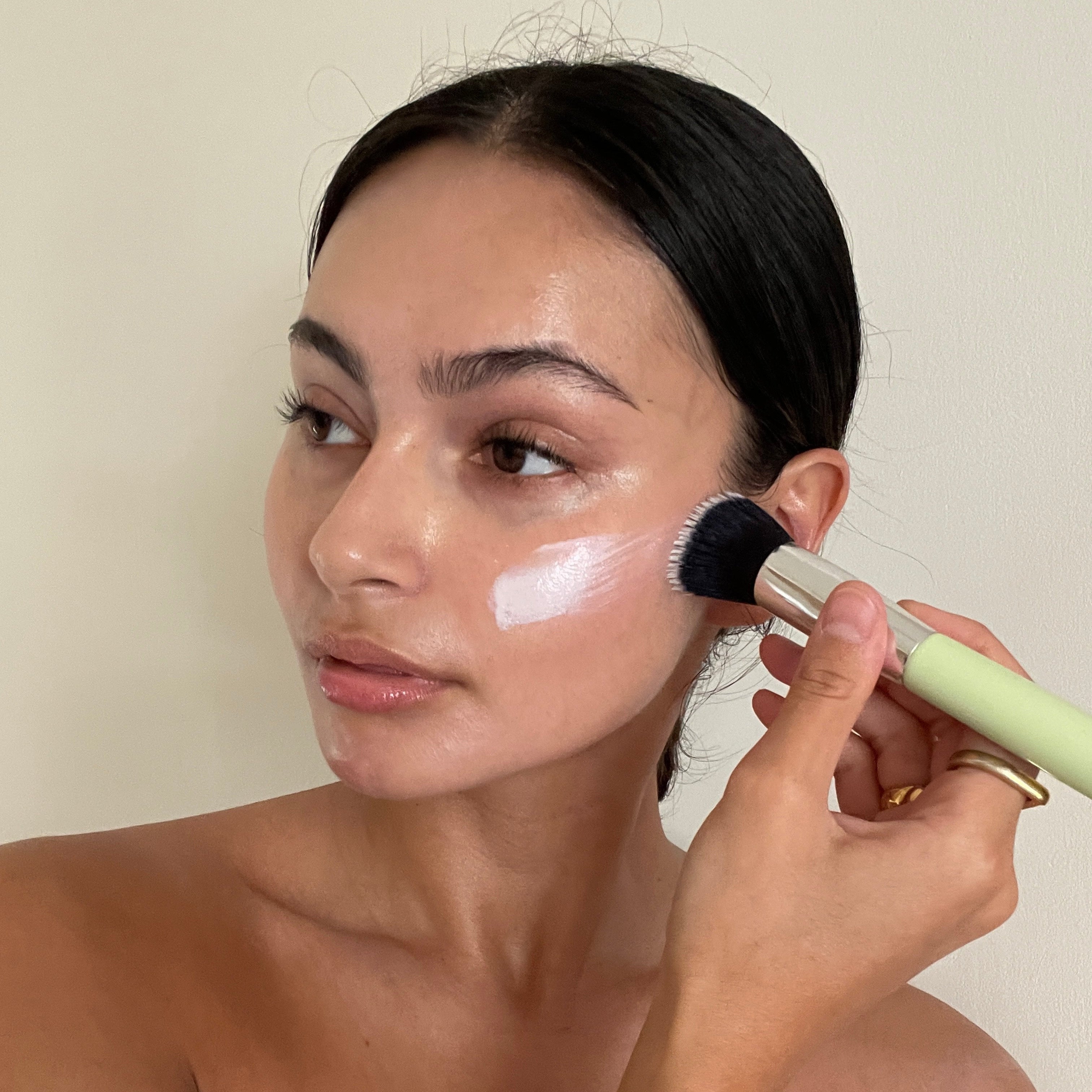 Kabuki Brush